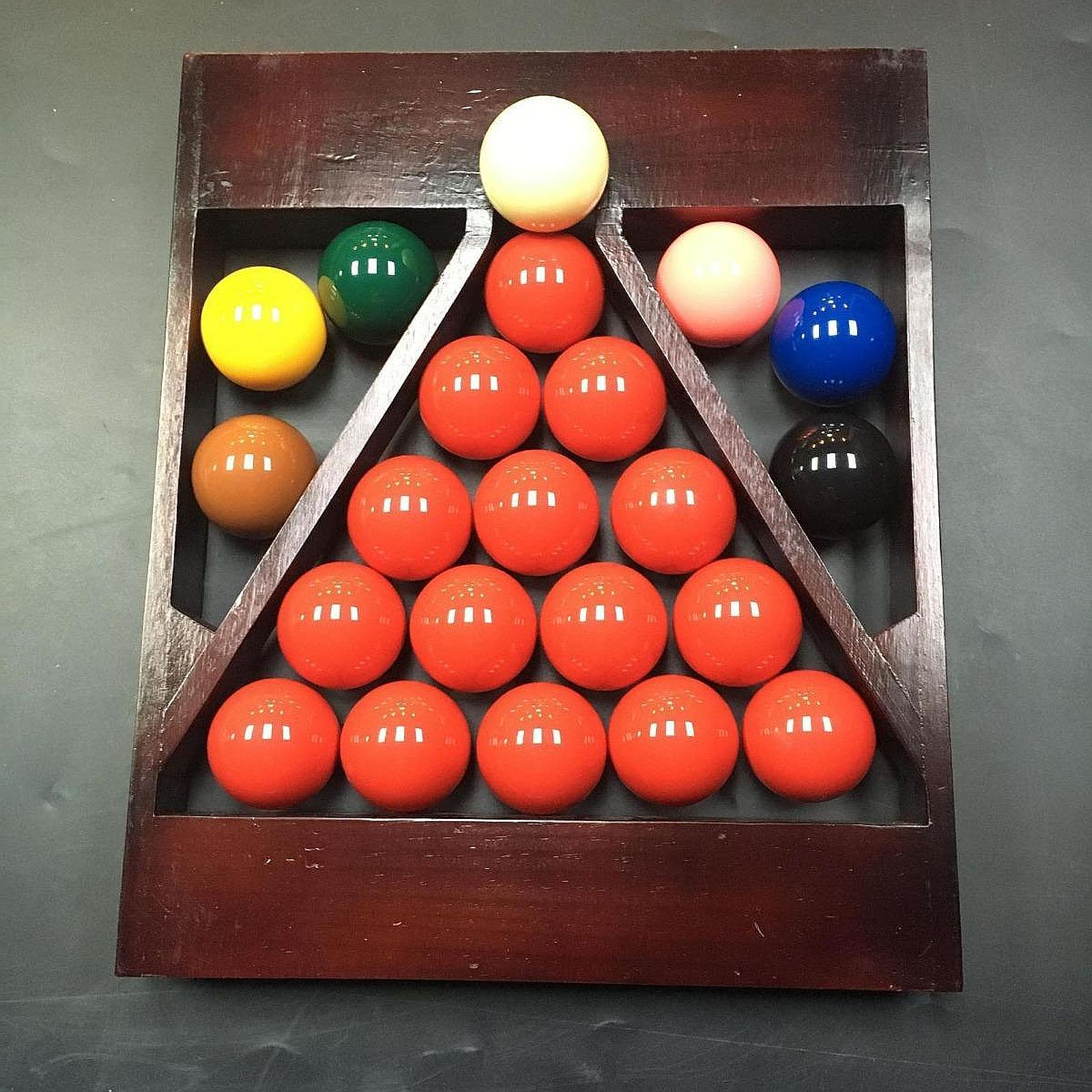 Billiard Ball Triangle Rack Po - огляд і ціна Party Games Competition